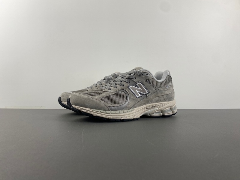 New Balance 2002R Marblehead Light Aluminum  ML2002RC