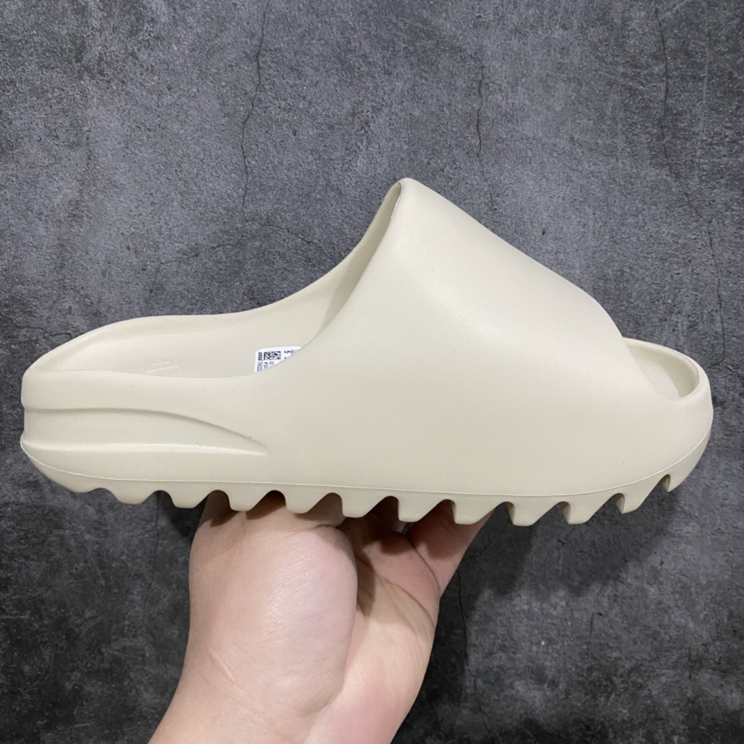 Yeezy Slide Bone FW6345 - Image 2