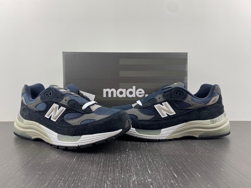 New Balance 992 Navy Grey M992GG - Image 3