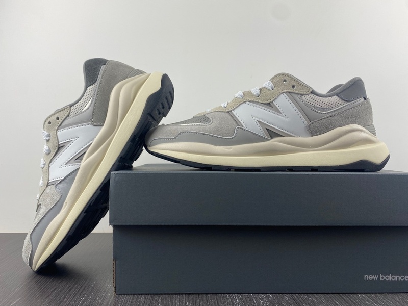 Alternative view of New Balance 57/40 Grey Day M5740TA