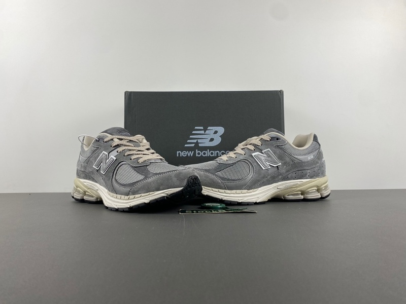 Alternative view of New Balance 2002R Shadow Grey  M2002RNM