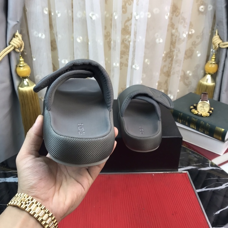 Alternative view of yeezy season 7