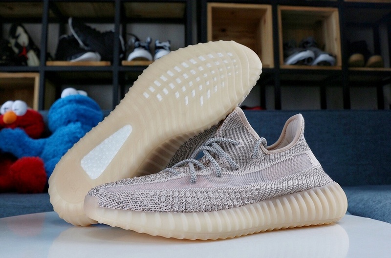 Yeezy Boost 350 V2 Synth Reflective - Image 4