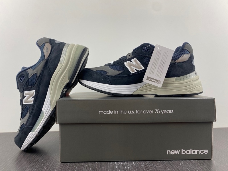 New Balance 992 Navy Grey M992GG - Image 4
