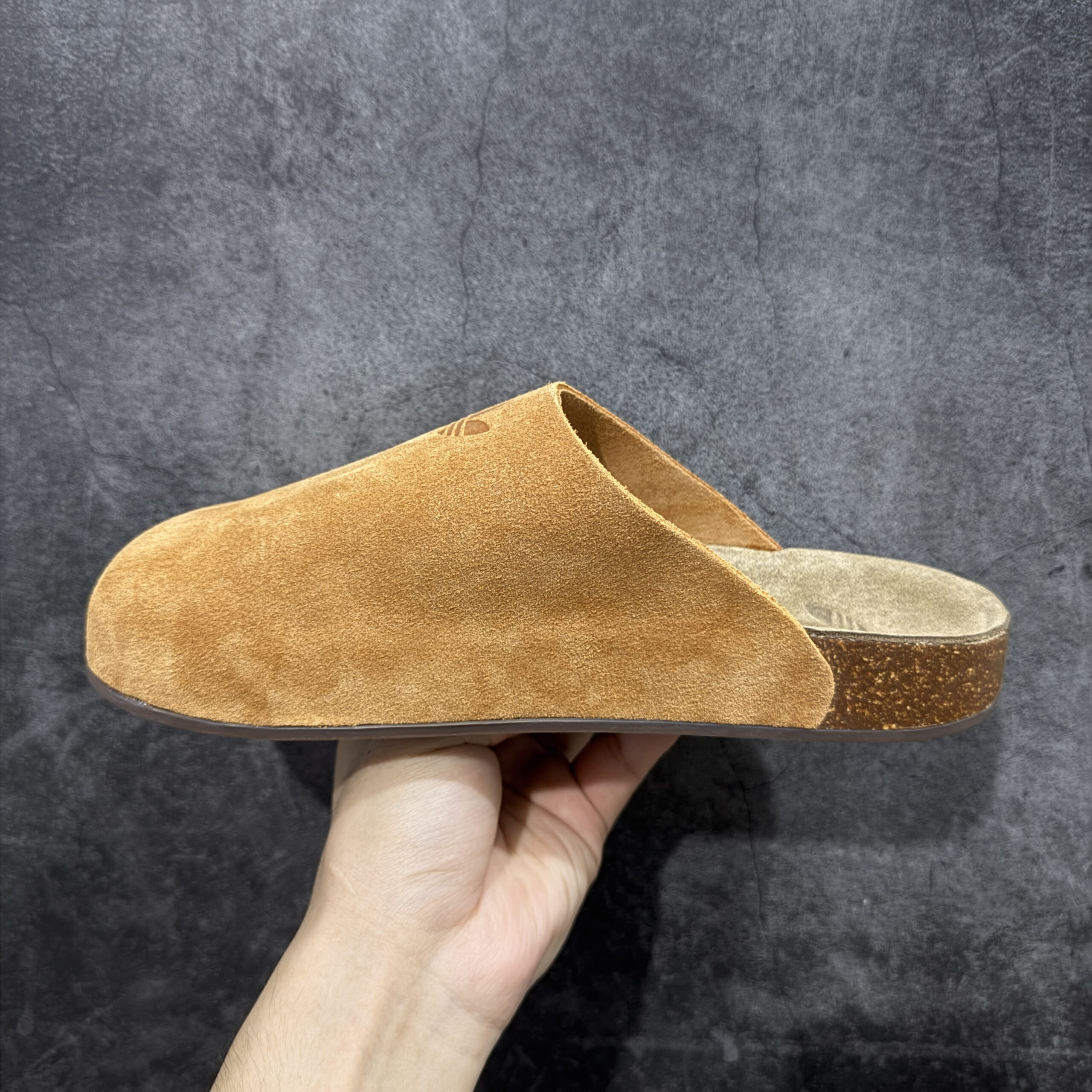 Adidas Adimule Clog JR3586 Tan/Brown Suede