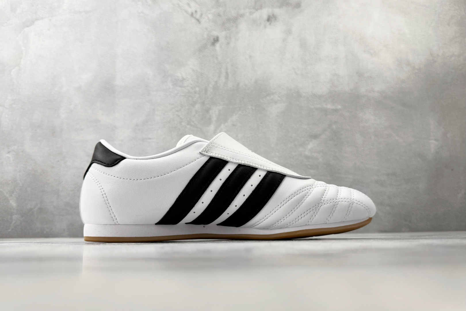 Adidas Taekwondo Silver/White Synthetic